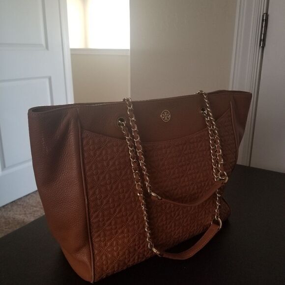 Tory Burch Large Tote - Picture 3 of 11